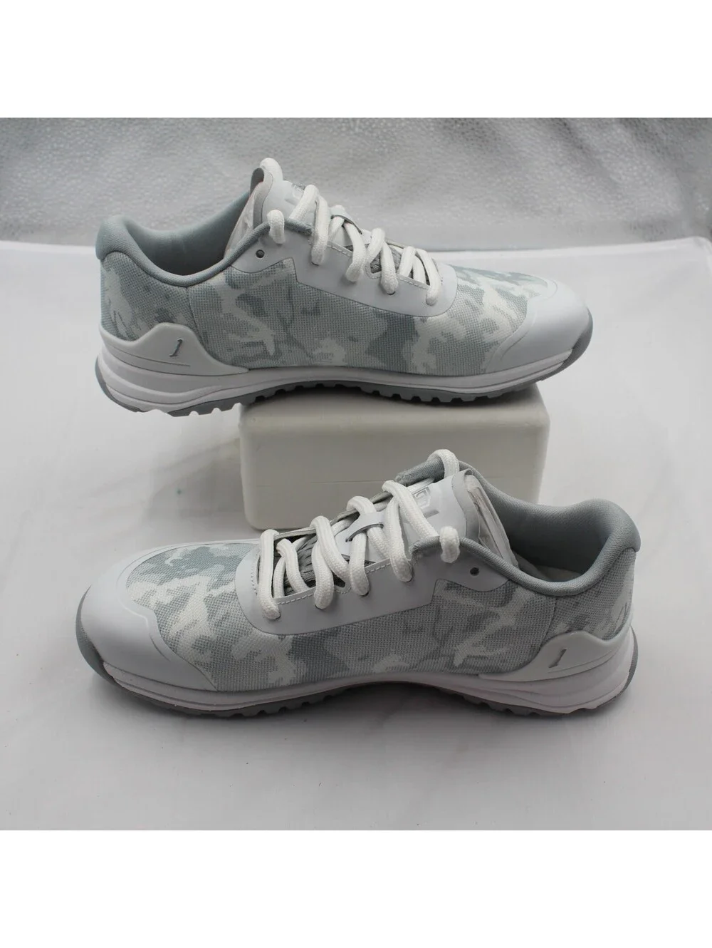 Born Primitive Savage 1 CV Women Size 8 Training Shoes Sneaker White Grey Camo